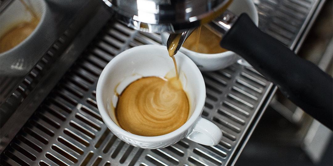 Чистая кофемашина залог вкусного кофе и бесперебойной работы. Что для этого требуется?
